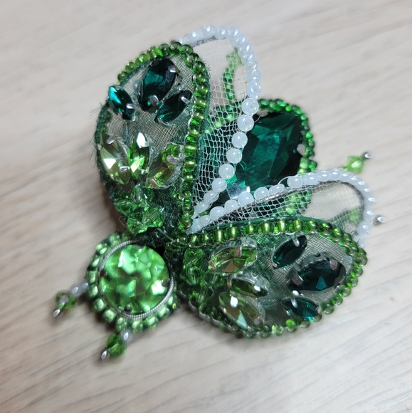 Brooch Beetle 🪲 - Picture 5 of 9